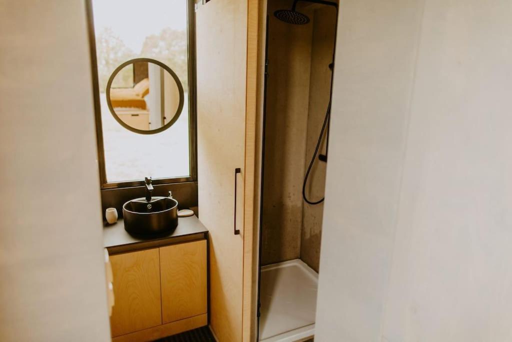 Вилла Parcel Tiny House I Elevage Du Puits Carre Dame-Marie  Экстерьер фото